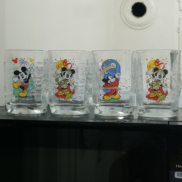 McDonald's Disney gear 2000 commemorative glasses - Picture 1 of 3